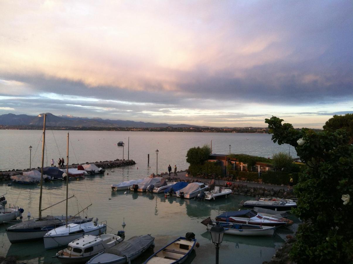 Casa Caterina Lake View Holidays Apartments Peschiera del Garda Zewnętrze zdjęcie