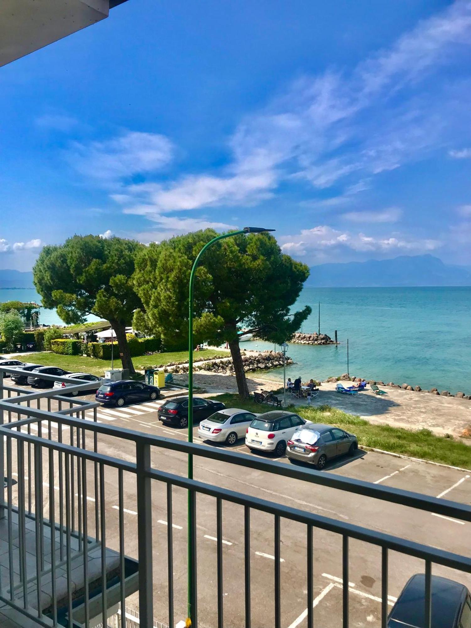 Casa Caterina Lake View Holidays Apartments Peschiera del Garda Zewnętrze zdjęcie