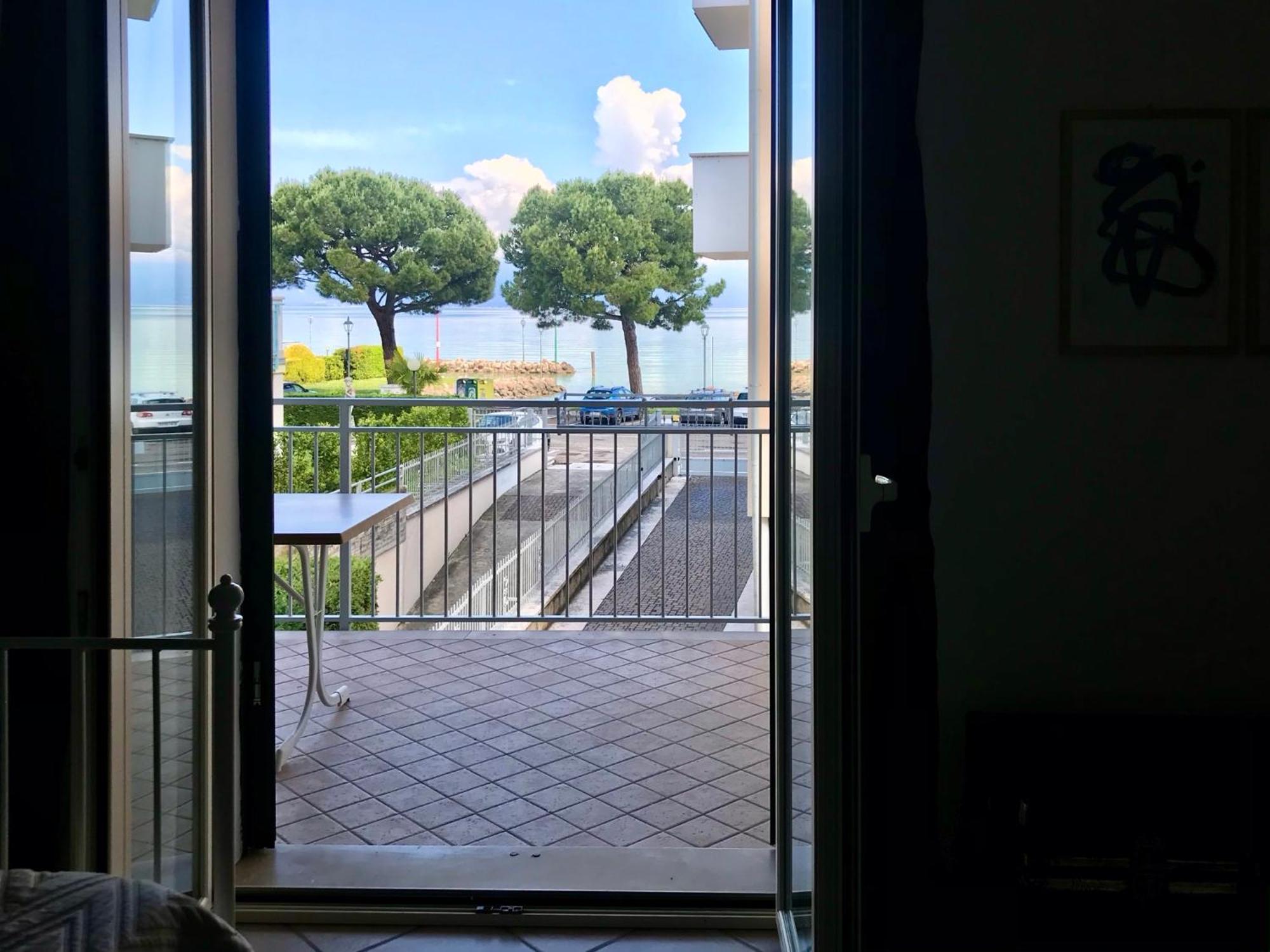 Casa Caterina Lake View Holidays Apartments Peschiera del Garda Pokój zdjęcie